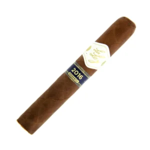 La Ley Reserva 2016 Exquisito  4 ⅞ x 48